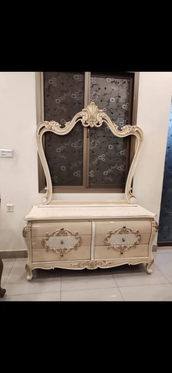 Crown Italian Style BedSet